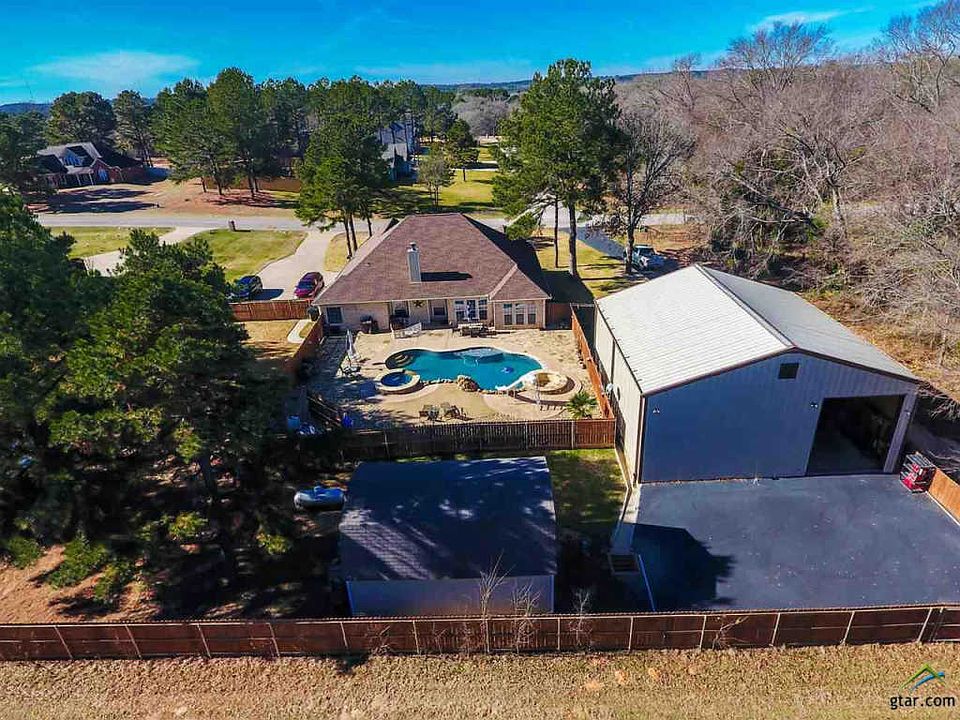 1st image of 16742 Meadow Crest Dr
