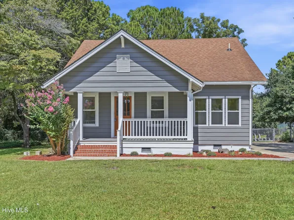 1708 Lucerne Way, New Bern, NC 28560