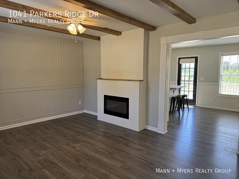 1041 Parkers Ridge Dr — Photo 24