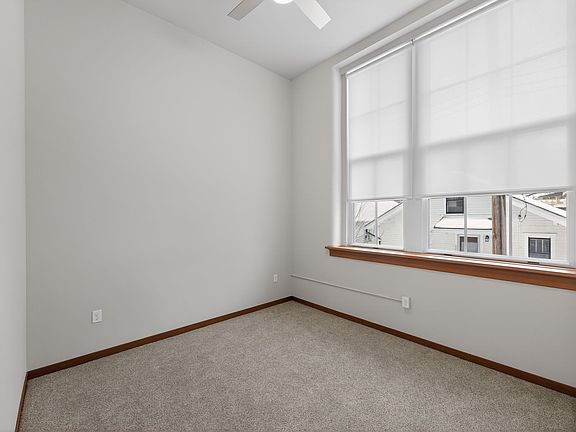 5th image of 1520 Morningside Ave #211