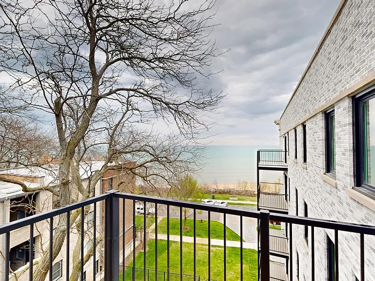 550 Sheridan Square — Photo 18