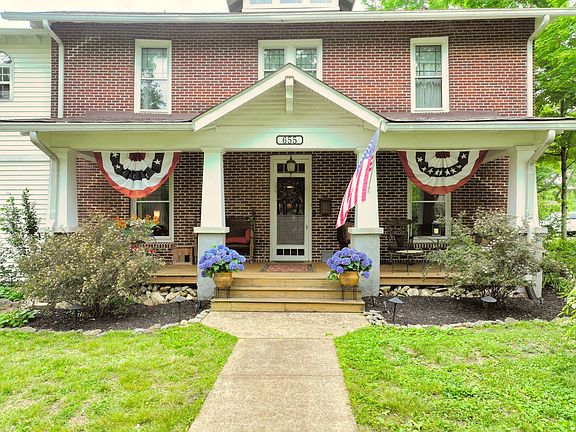 5th image of 655 E Main St