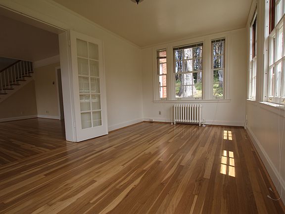 5th image of 719 Liggett Ave #B