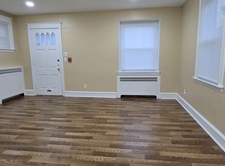 6142 N 8th St APT B, Philadelphia, PA 19120