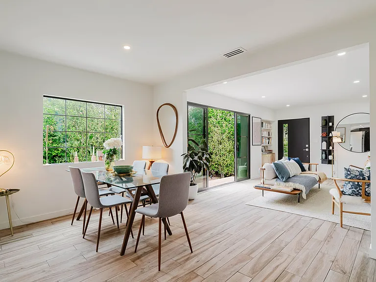 3605 Kelton Ave — Photo 7