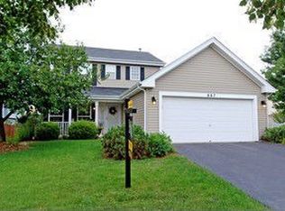667 Harvest Dr, Bolingbrook, IL 60490