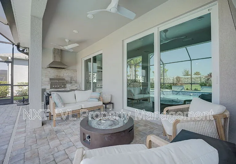 16112 Lakeland Dr — Photo 29