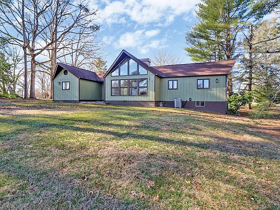 5th image of 1651 Pennsylvania Ave