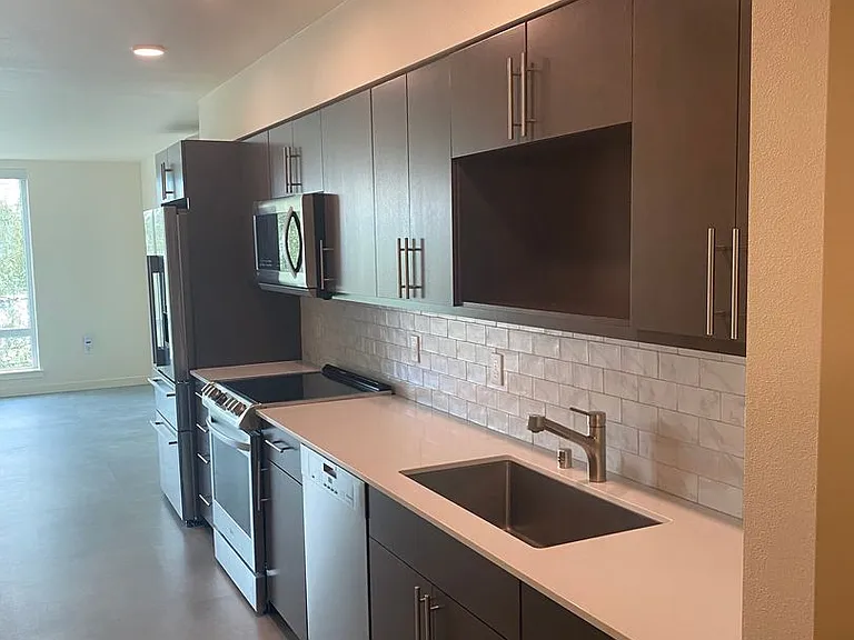 Bell View Apartments — Photo 84