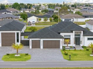 401 Nelson Rd N, Cape Coral, FL 33993