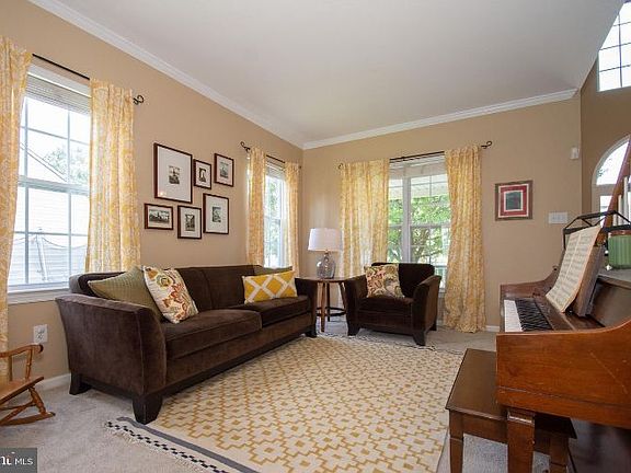 3rd image of 311 Ivy Ln