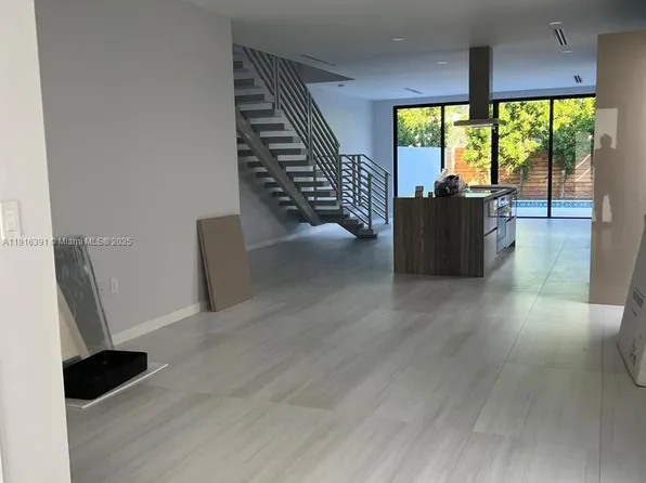 1531 SW 22nd Ter, Miami, FL 33145