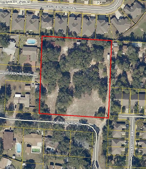 1st image of 212 Lincoln Dr NW
