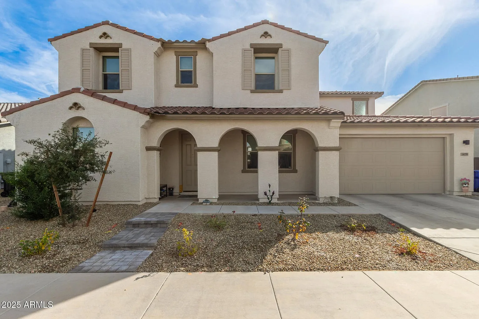 5 bed, 4.5 bath, 4576 sqft, $3,500 — Photo 1
