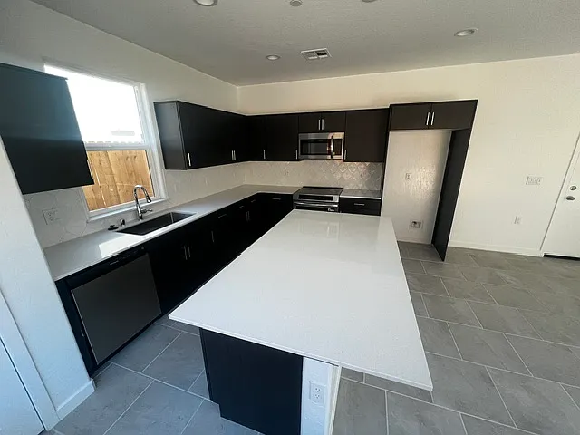 2902 E Veleta Dr — Photo 8