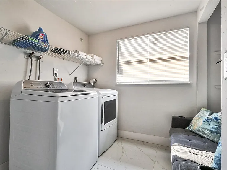 255 Glouchester St — Photo 25
