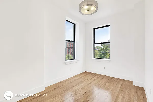 Rented by Cooper & Cooper Real Estate | media 37