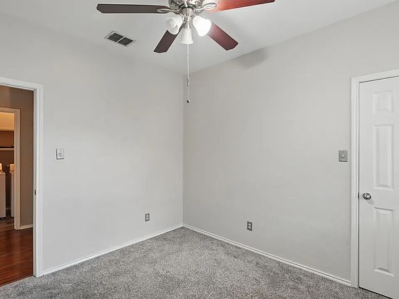 4th image of 2253 Hidden Mdw