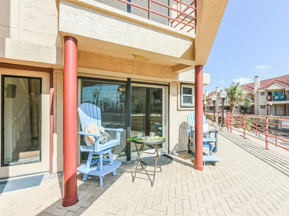 7312 Seawall Blvd APT 103, Galveston, TX 77551