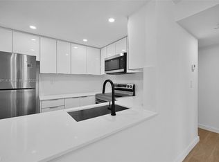 620 SW 10th St, Miami, FL 33130