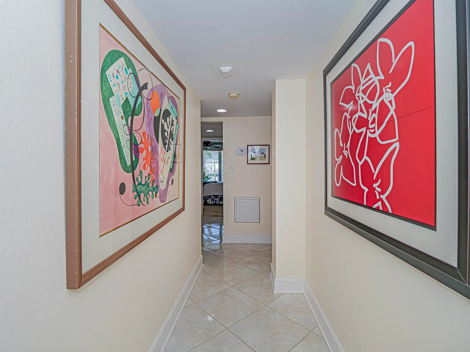3 bed, 1960 sqft, $4,500 — Photo 3
