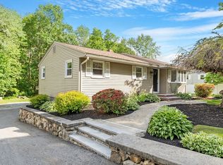 221 Mill Rd, Chelmsford, MA 01824