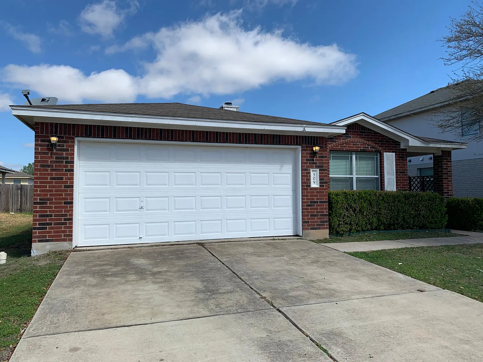 3 bed, 1722 sqft, $1,995 — Photo 1