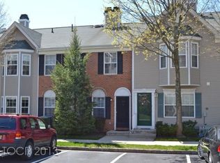 2195 Kent Ct, Mahwah, NJ 07430