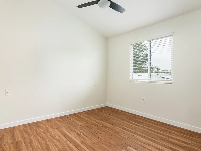 452 W Los Angeles Dr #1 — Photo 14