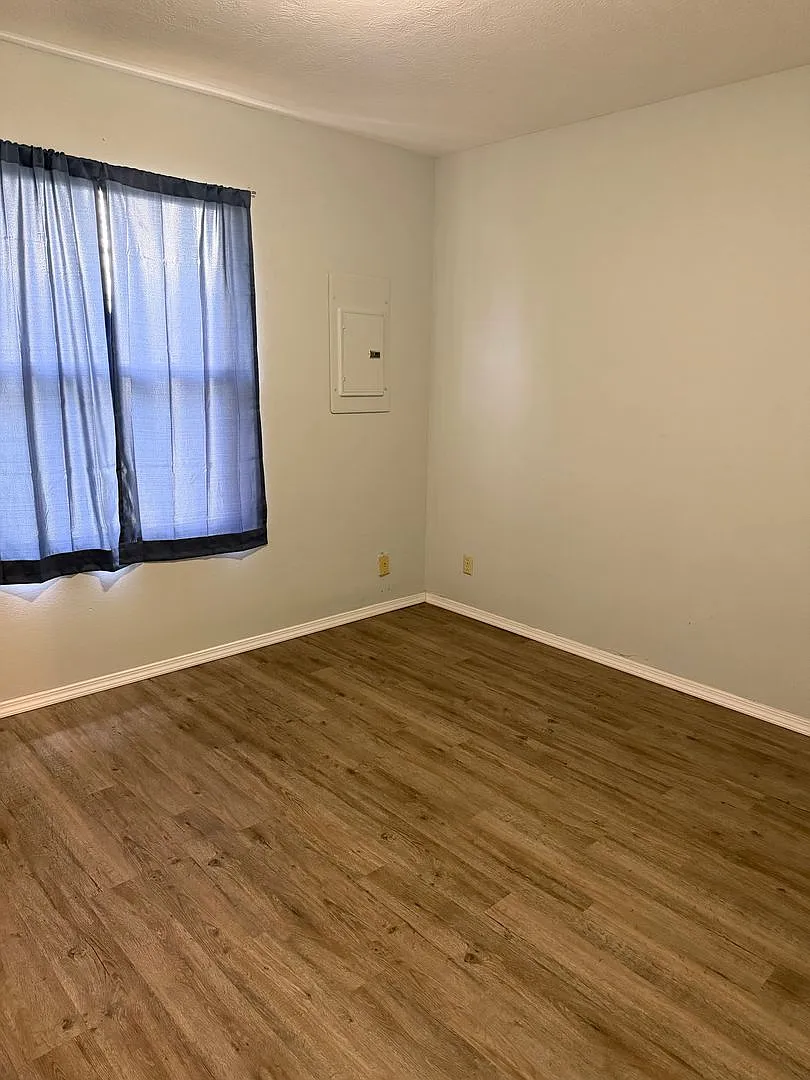 Presley Duplex — Photo 4
