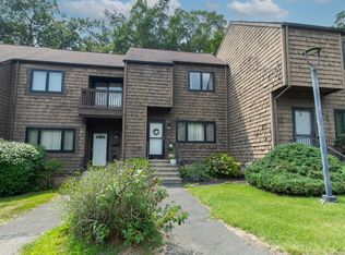 50 Hampton Park UNIT 50, Branford, CT 06405