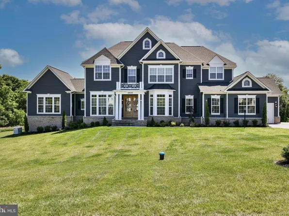18030 Maintree Farm Ct, Leesburg, VA 20175