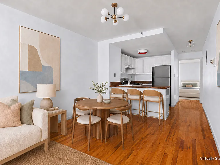 629 Warren St #1 — Photo 2
