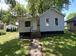 235 17th Pl, Clinton, IA 52732