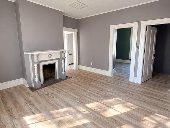 4th image of 301 5th Ave #2
