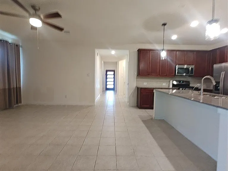 7802 Winter Hawk Cir — Photo 10