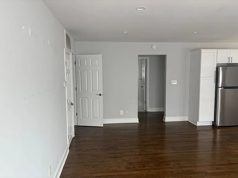 Jefferson Apartments — Photo 17