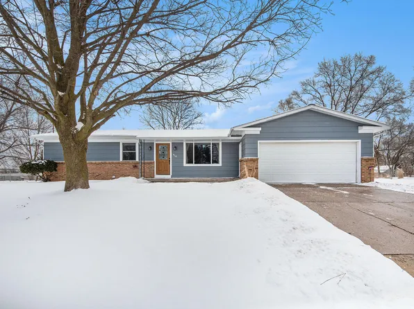 516 Arthur Ct, Middleville, MI 49333