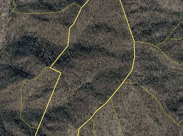 999 Bee Branch Rd, Bakersville, NC 28705