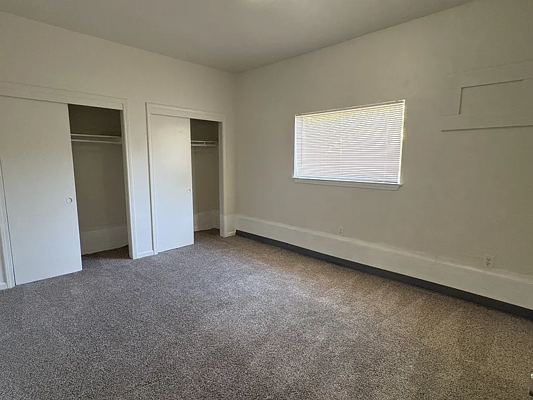 1115 Holly Ave #C — Photo 9