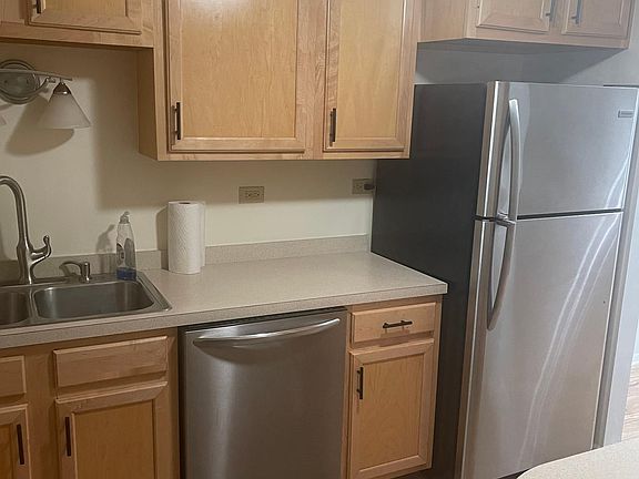 4th image of 7441 Blackburn Ave APT 106