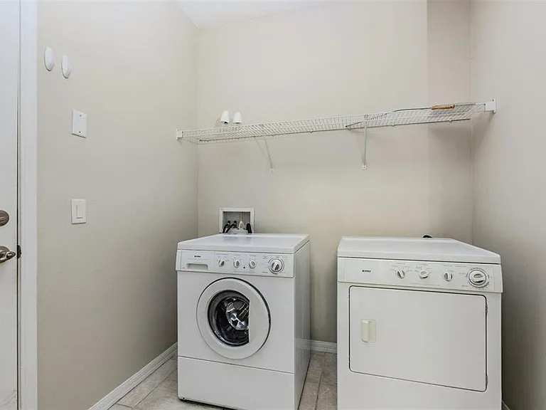 6008 Fishhawk Crossing Blvd #6008 — Photo 37