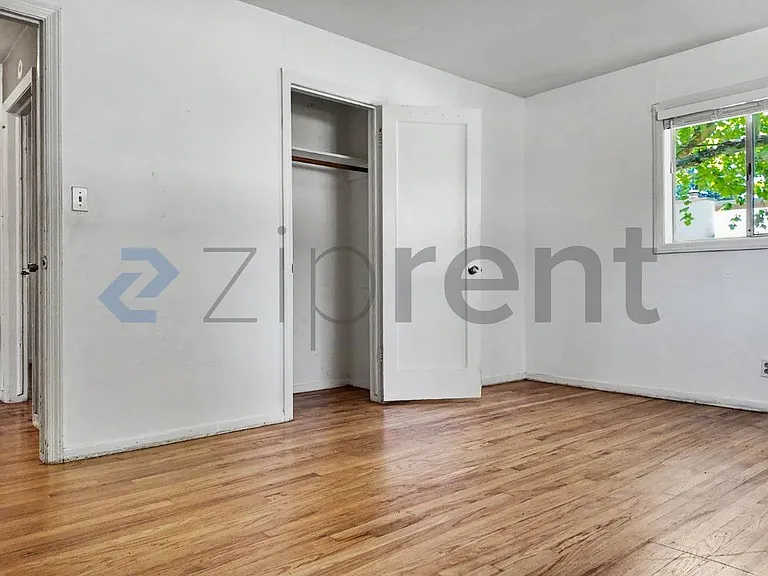 2727 57th St #1 — Photo 25