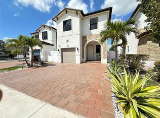 3449 W 110th St, Hialeah, FL 33018