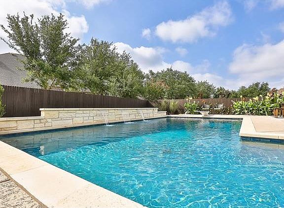 2nd image of 2710 Gholson Dr