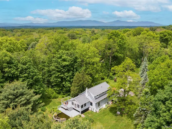 10 Pilgrims Progress Road, Rhinebeck, NY 12572