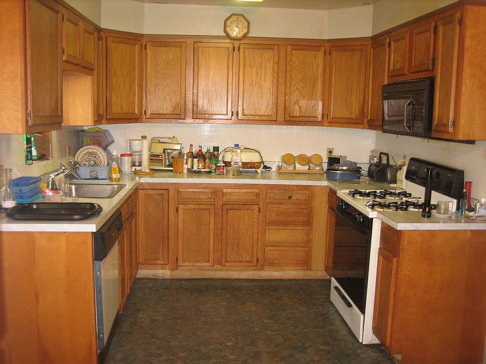 2nd image of 980 Ellis St
