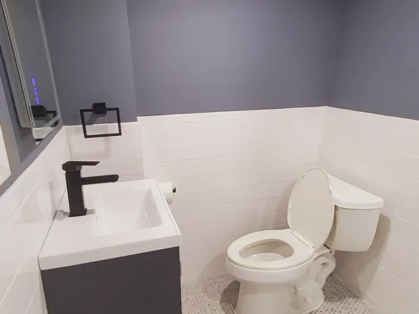 285 Born Street image 12 of 41