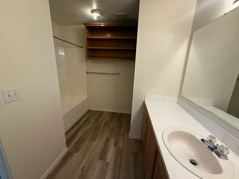 3721 Pierre Ave — Photo 10