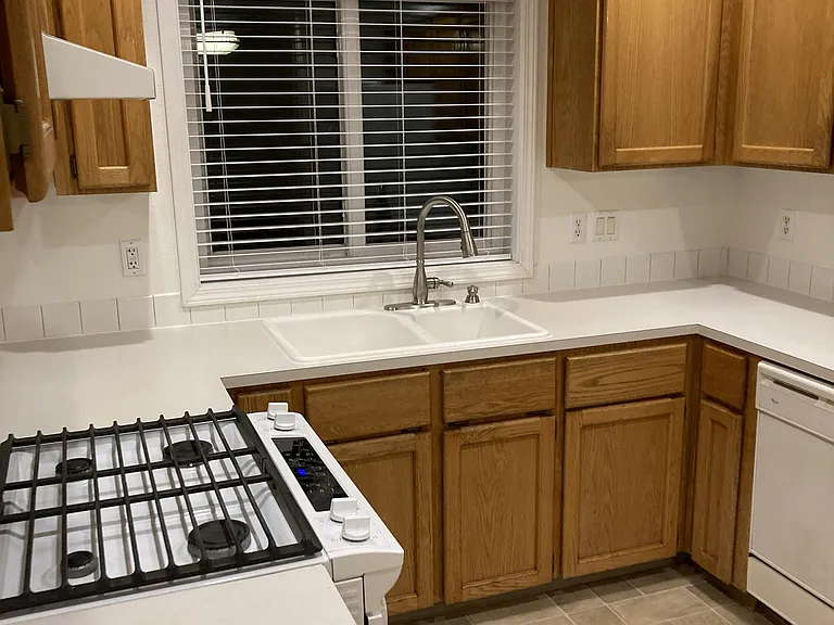 20730 SW Trails End Dr — Photo 20